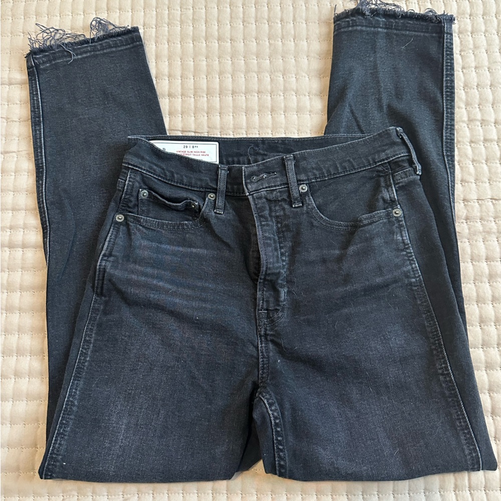 GAP Women's Black Distressed Skinny Jeans